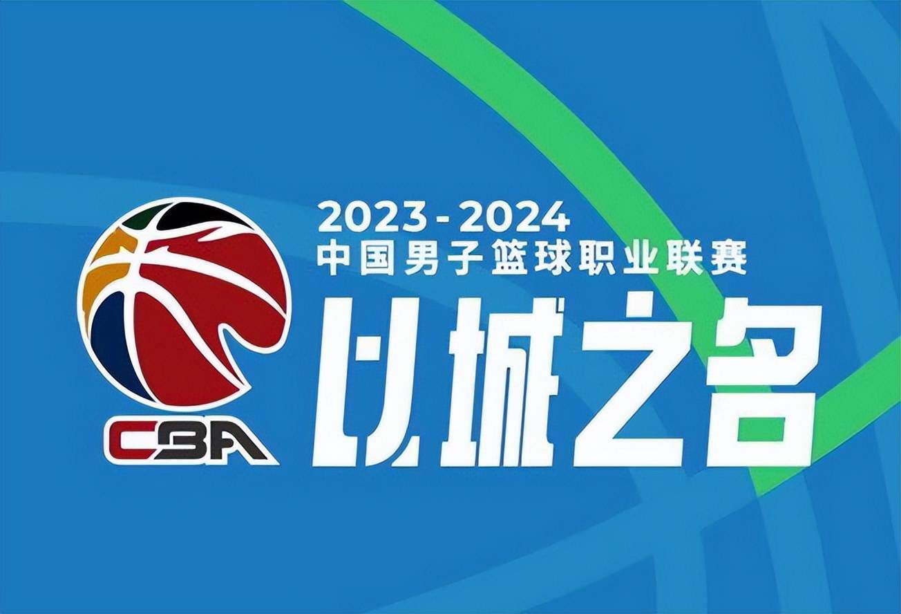 谈到自己有没有考虑去别的俱乐部踢球，福登表示：“老实说没有，我一直都认为自己是曼城的一员。